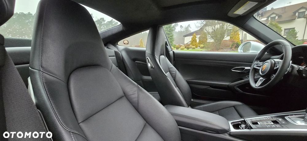 Porsche 911 Carrera 4S PDK - 20