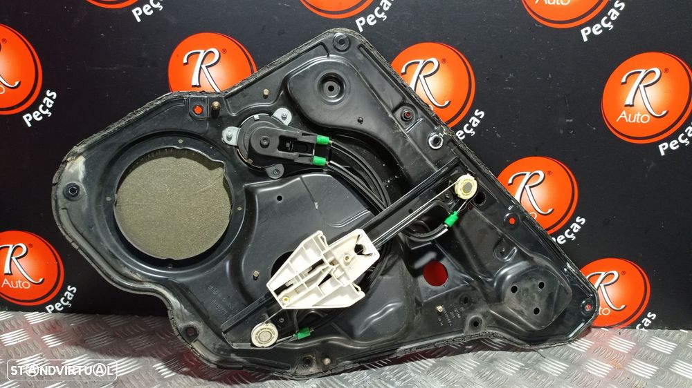 Elevador Trás Esq Seat Leon (1M1) - 1
