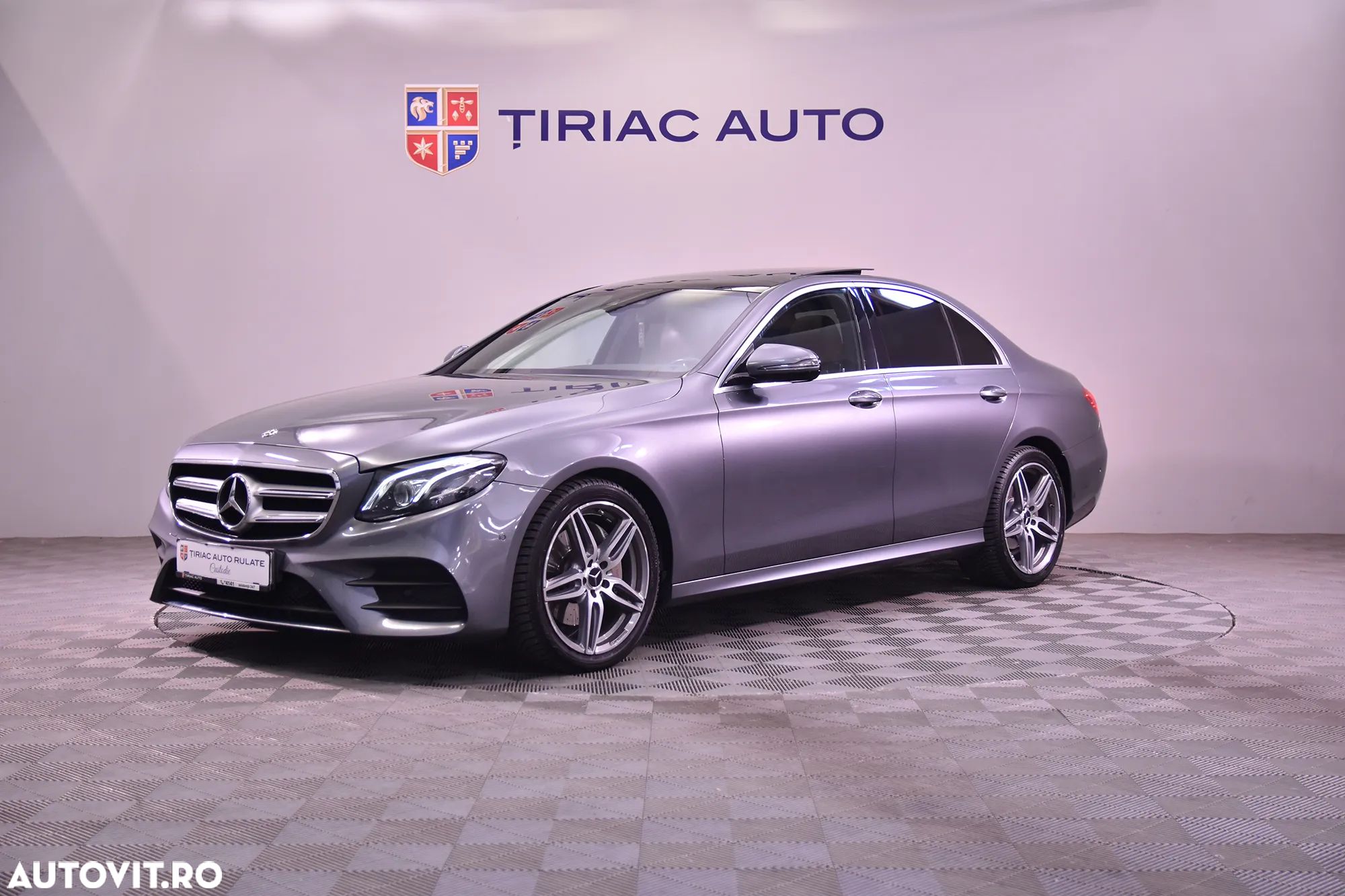 Mercedes-Benz E 220 d 4MATIC Aut. - 1