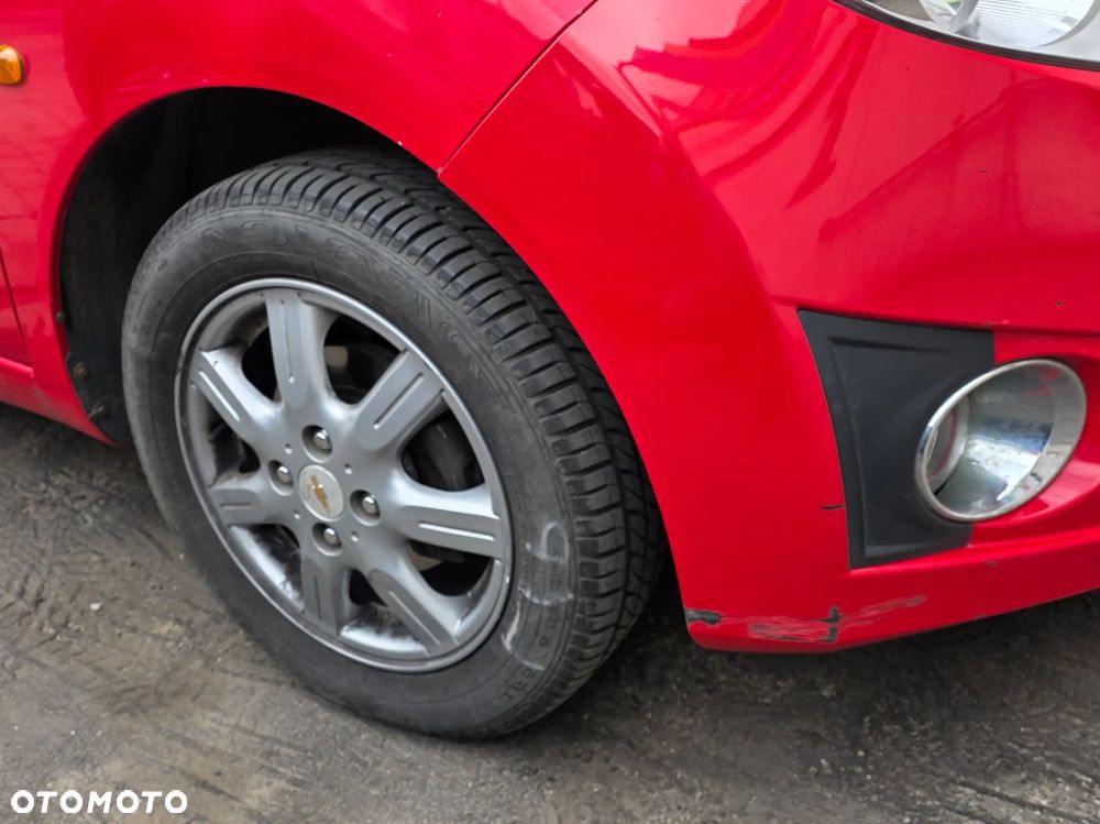 Chevrolet Spark 1.2 LT - 23