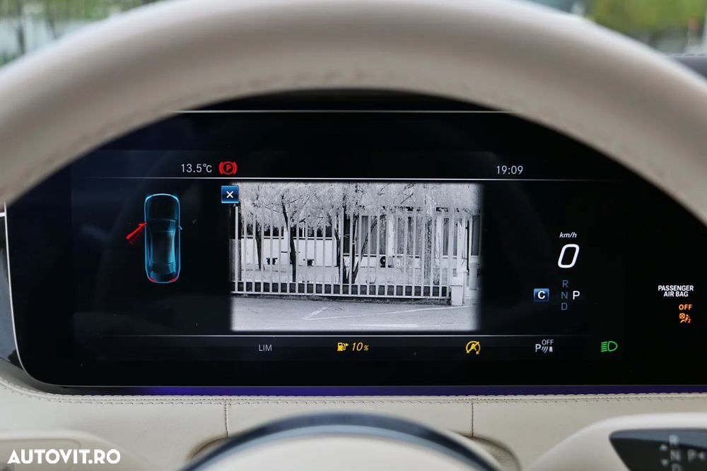 Mercedes-Benz S 560 4MATIC Coupe Aut - 10