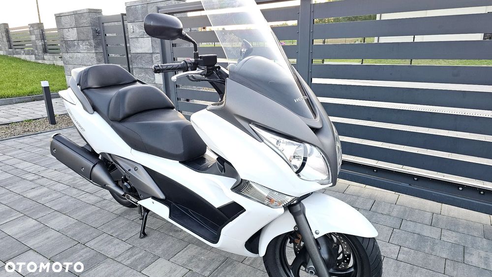 Honda SW-T400 - 8