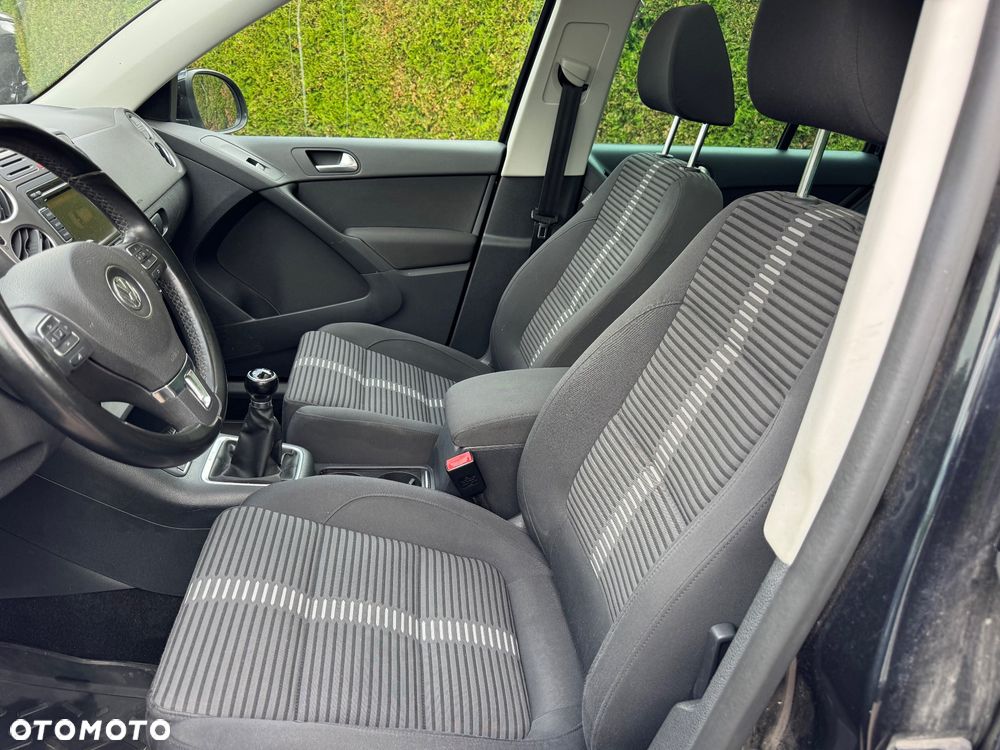 Volkswagen Tiguan 2.0 TDI DPF 4Motion BlueMotion Technology Track & Field - 19
