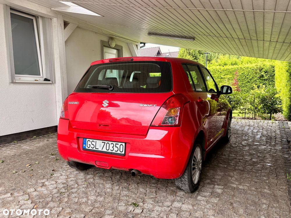 Suzuki Swift - 3