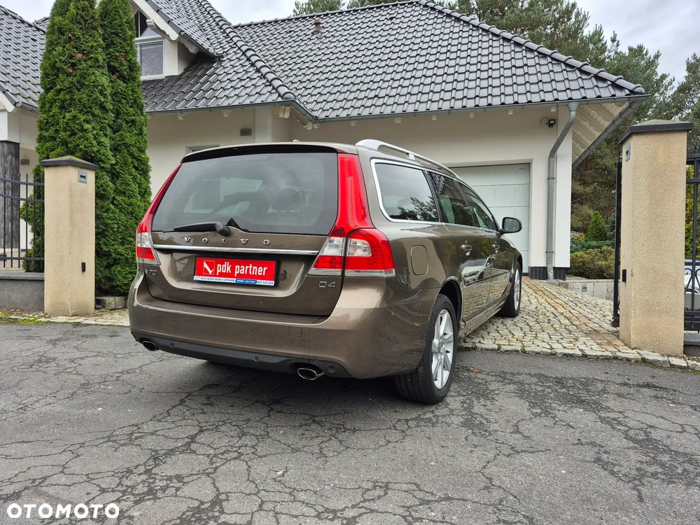 Volvo V70 D4 Geartronic Momentum - 21
