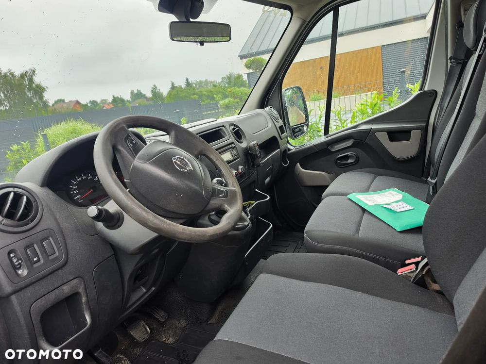 Nissan Nv400 - 24