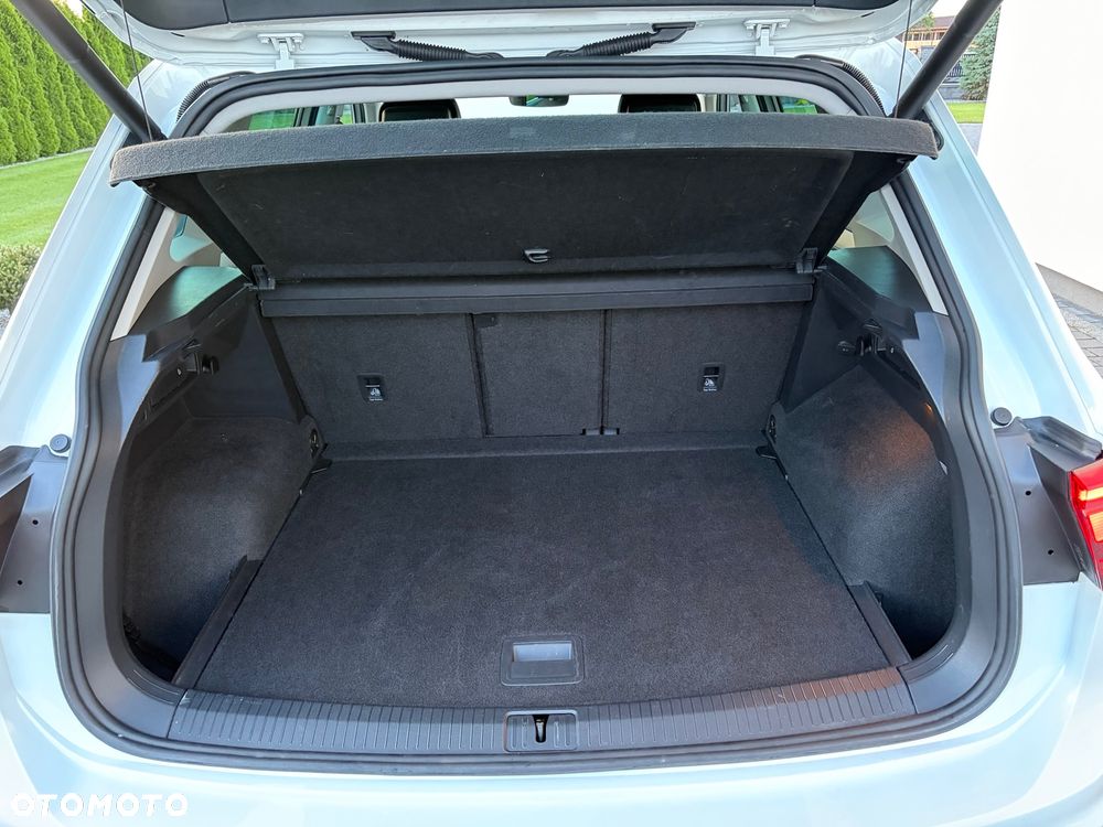 Volkswagen Tiguan - 8