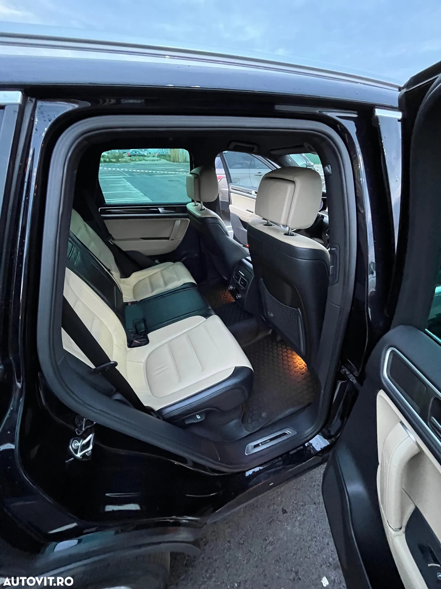 Volkswagen Touareg 3.0 V6 TDI BMT - 11