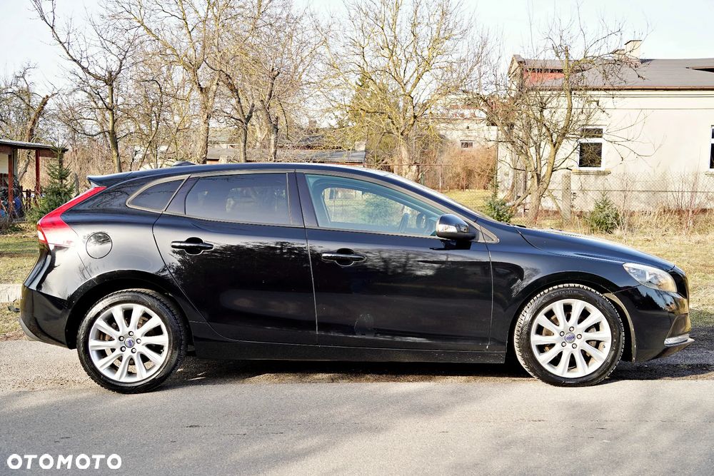Volvo V40 - 16