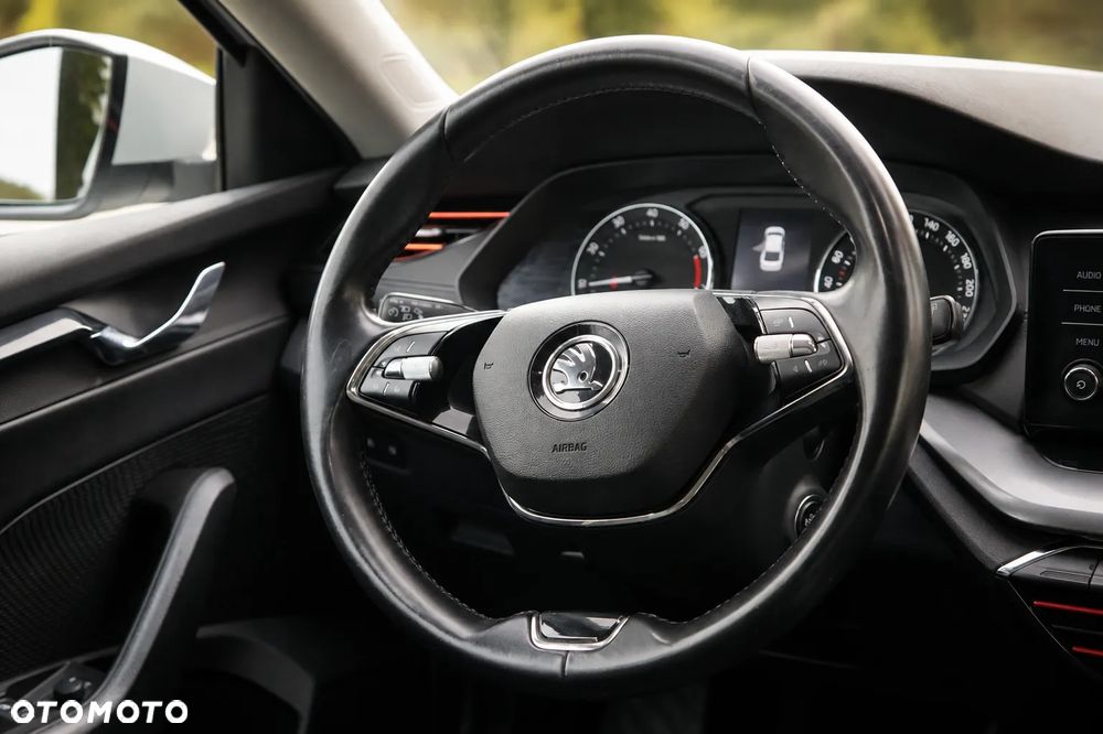 Skoda Octavia 1.5 TSI ACT Active - 12