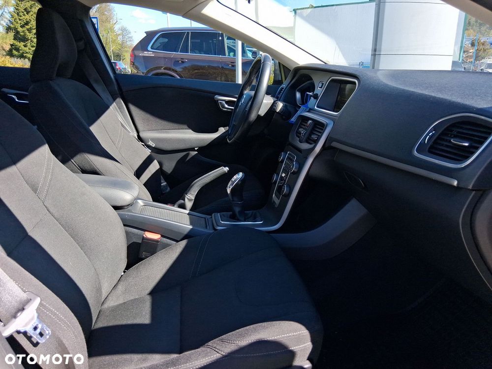 Volvo V40 - 10