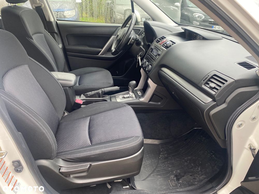 Subaru Forester 2.0 i Platinum (EyeSight) Lineartronic - 25