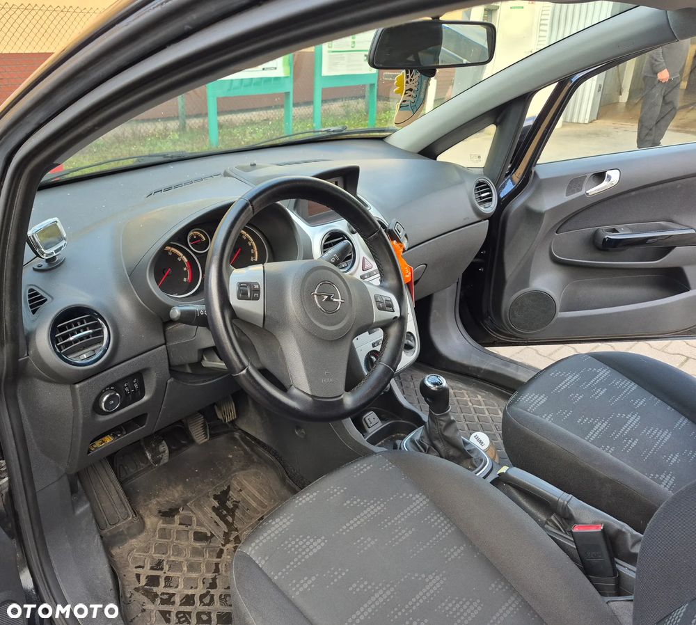 Opel Corsa 1.4 16V Color Edition - 10