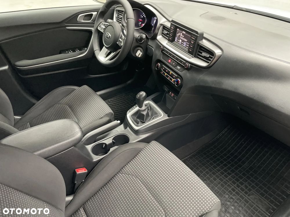 Kia Ceed 1.4 S - 28