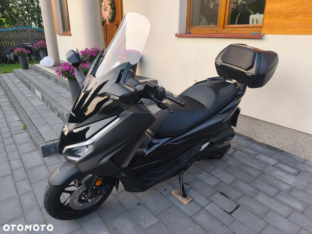 Honda NSS - 8