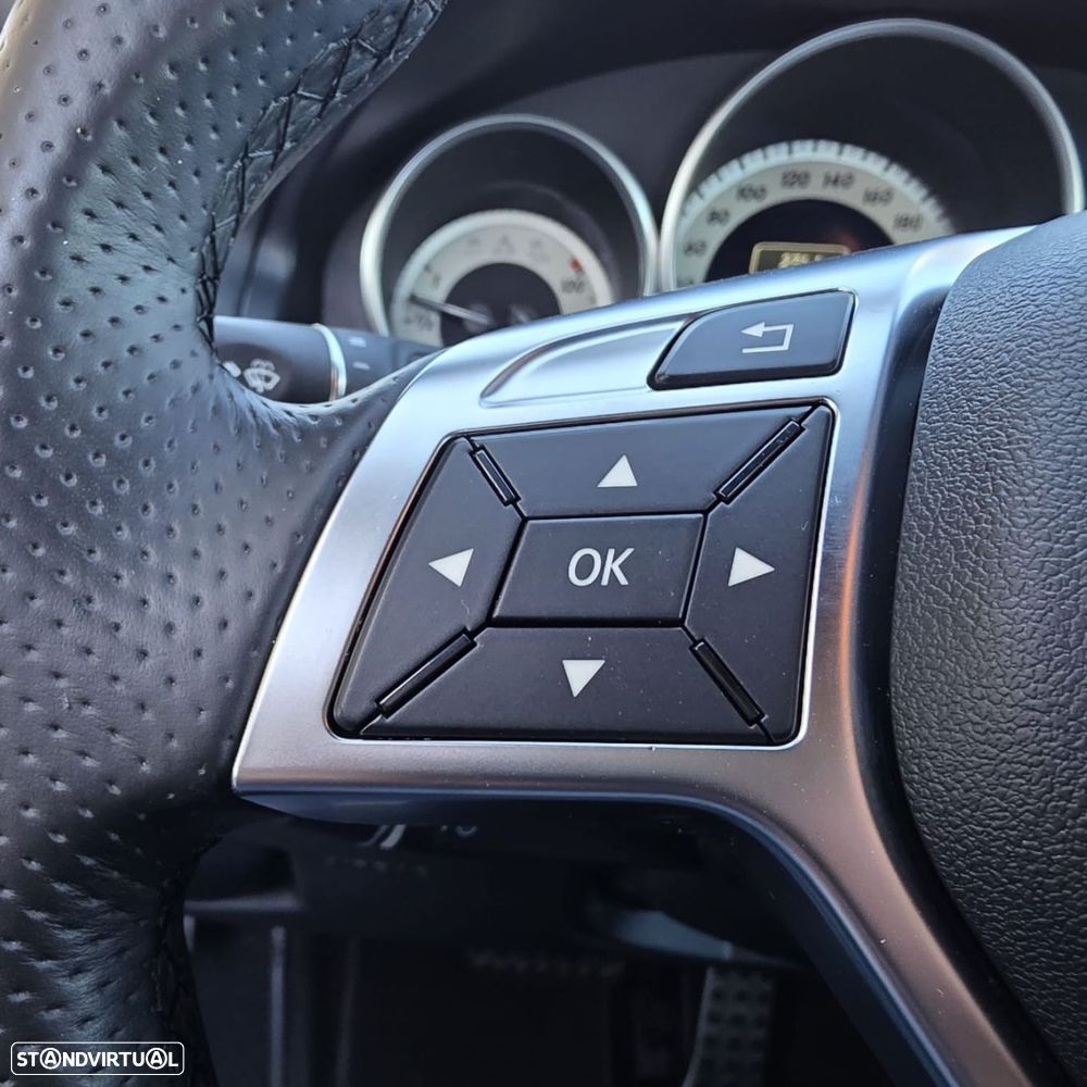 Mercedes-Benz E 220 CDi BlueEfficiency Auto - 21