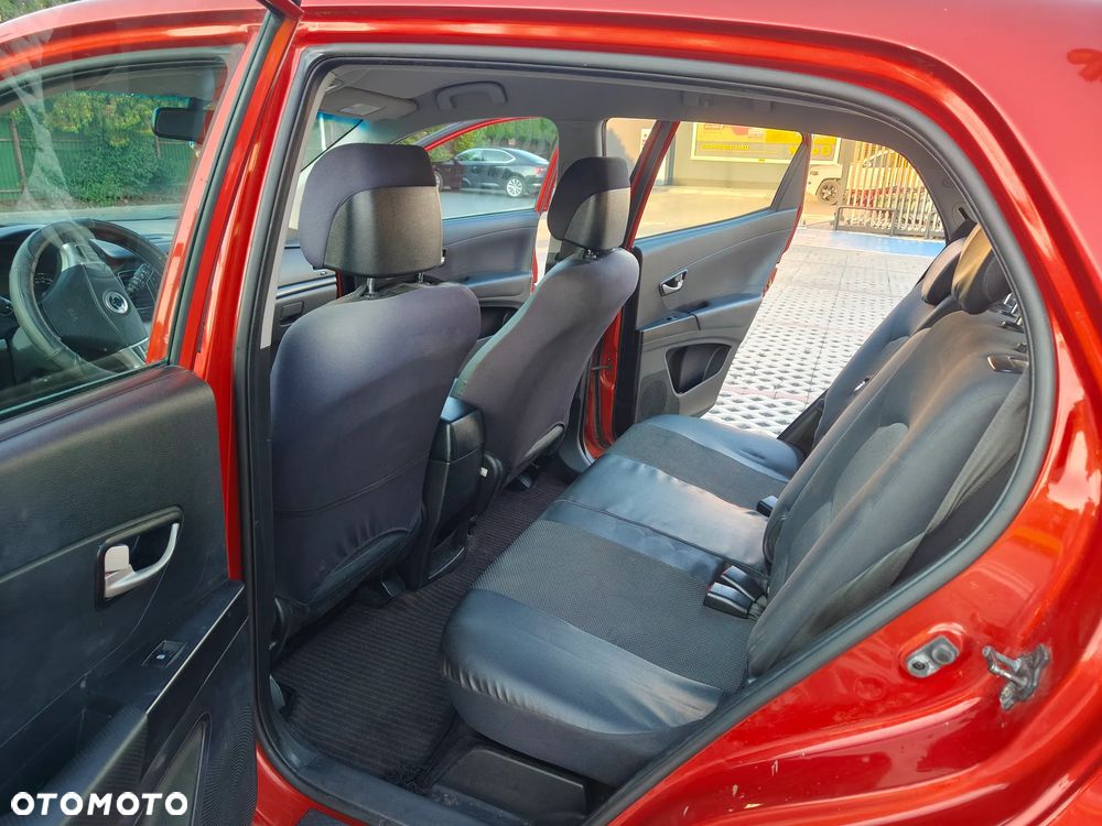SsangYong/KGM Korando 2.0 e-XDi Sapphire 2WD - 13