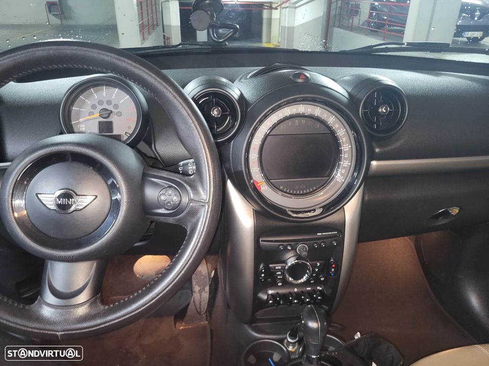 MINI Countryman Cooper Auto - 13