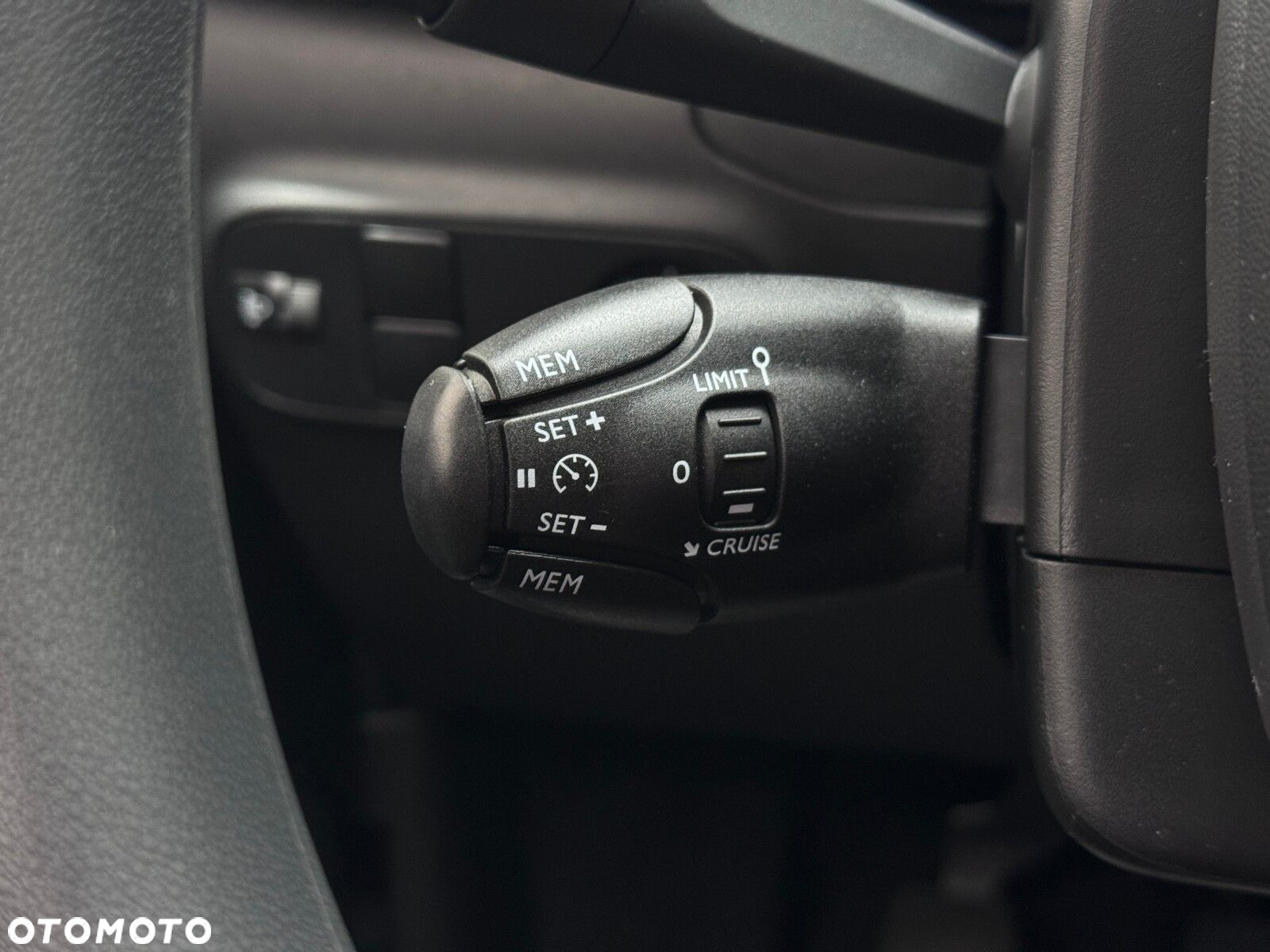 Citroën C3 1.2 PureTech Shine - 22