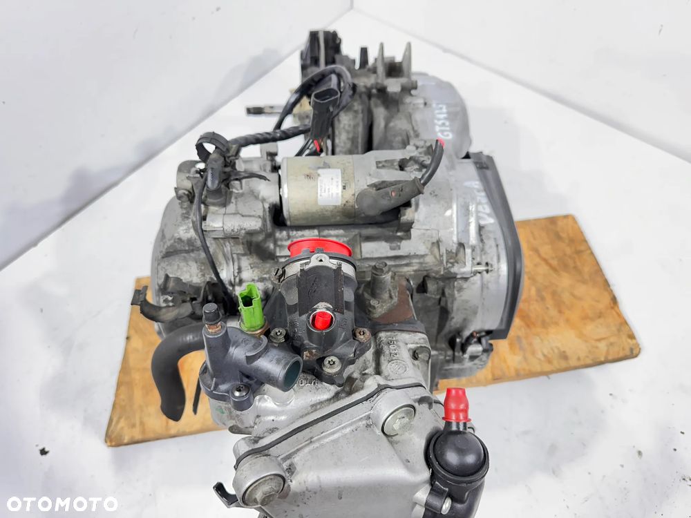 Silnik Piaggio Vespa GTS 125 - 6