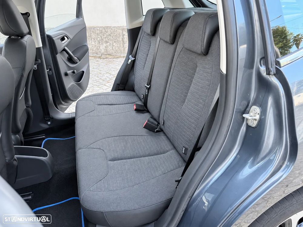 Citroën C3 1.6 BlueHDi Exclusive - 38