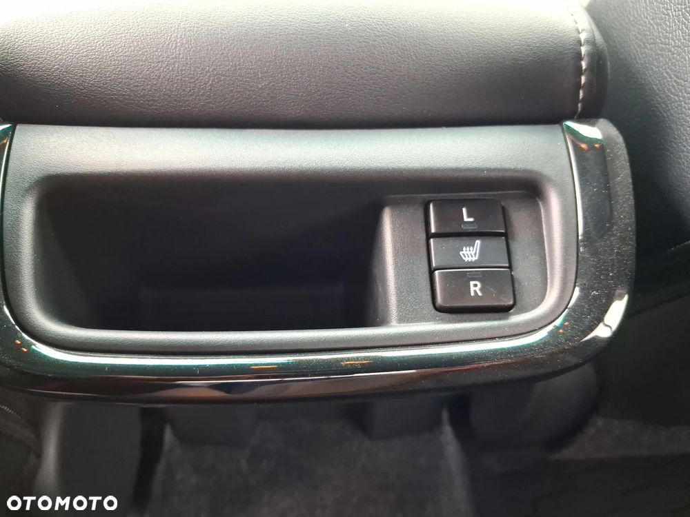 Toyota Hilux 2.8 D-4D Double Cab Invincible 4x4 - 21