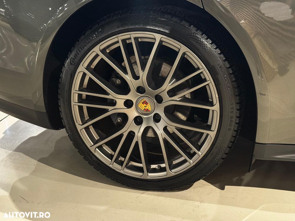 Porsche Panamera 4 - 5