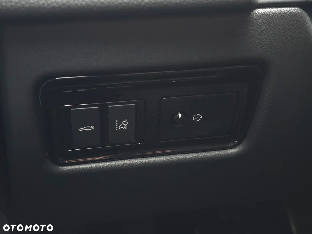 Jaguar XF 2.0 i4D AWD R-Sport - 32