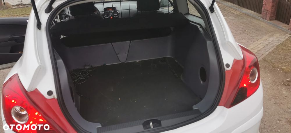 Opel Corsa - 12