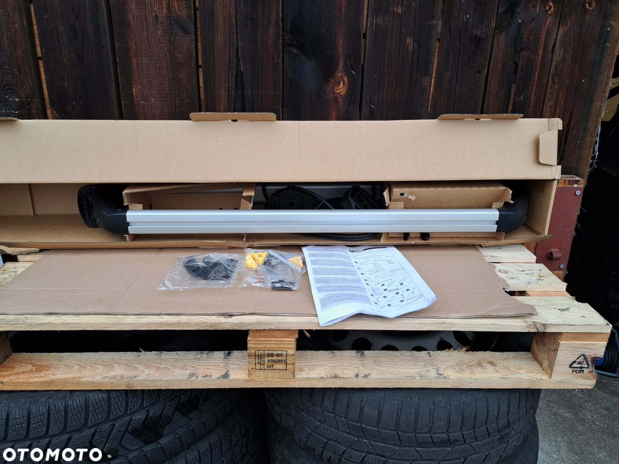 bagażnik dachowy Nissan X-Trail III T32 Poprzeczki dachowe aluminiowe do wersji bez relingów Nissan X-Trail III T32 T-32 2014r KE730-4C010 KE7304C010 - 2