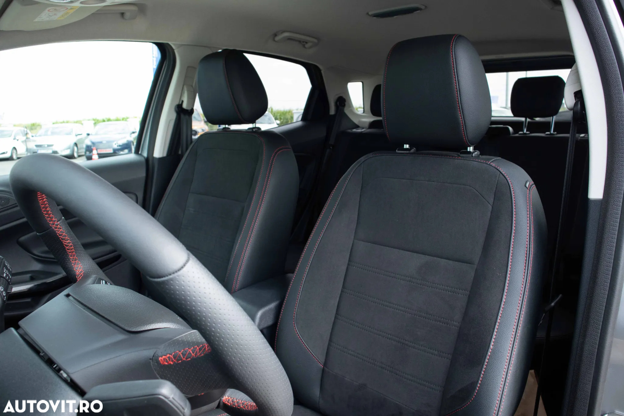 Ford EcoSport 1.0 EcoBoost ST-Line - 11