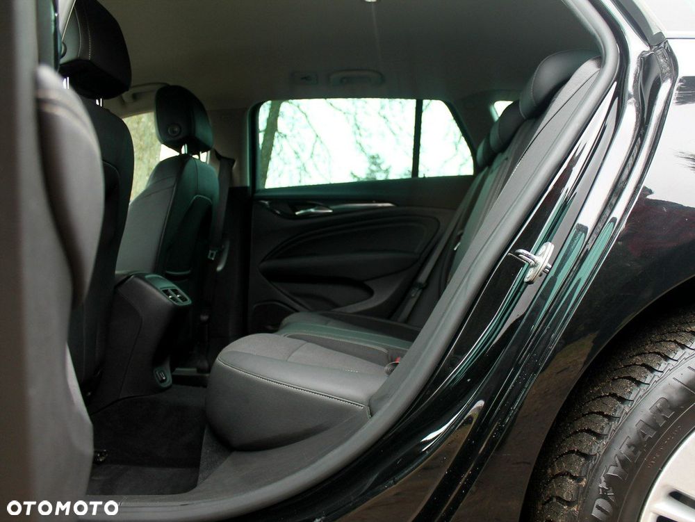 Opel Insignia - 16