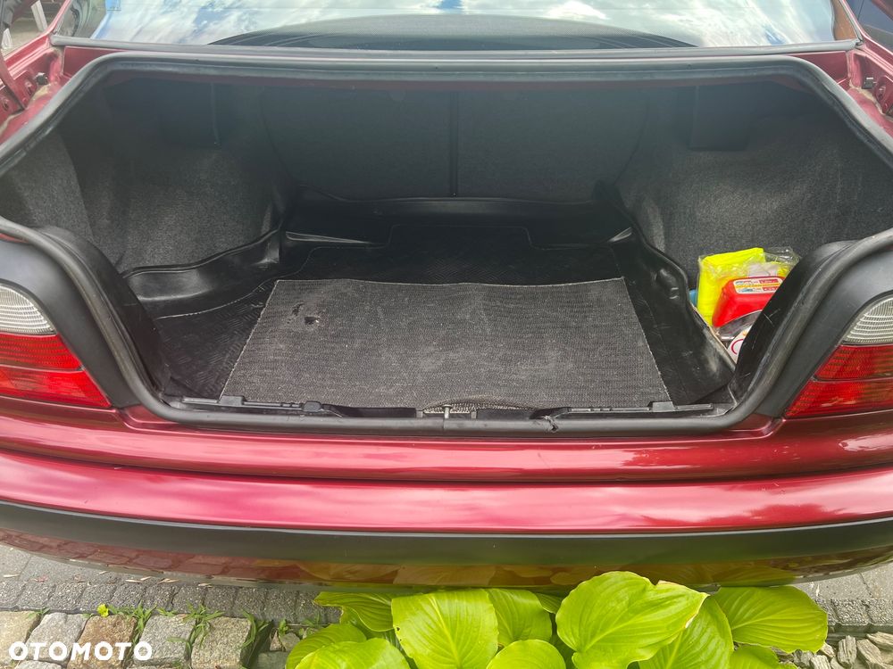 BMW Seria 3 - 17