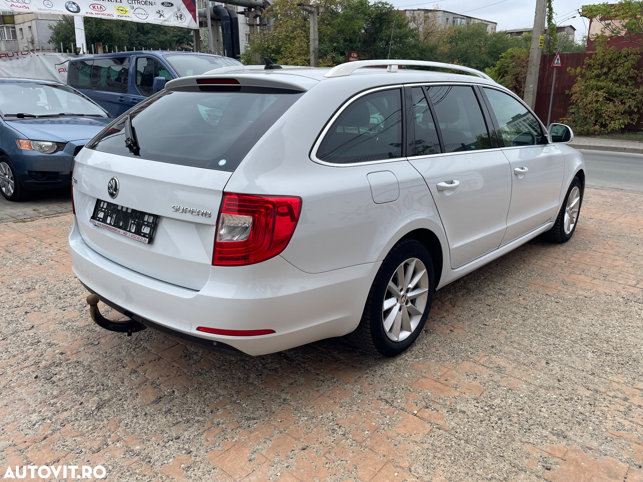 Skoda Superb 1.6 TDI Ambition - 3
