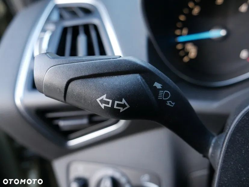 Ford Kuga 2.0 TDCi 4x4 Titanium - 25