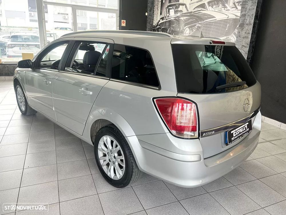 Opel Astra Caravan 1.7 CDTi Cosmo ecoFLEX - 4