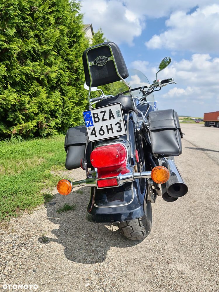 Suzuki Boulevard - 10