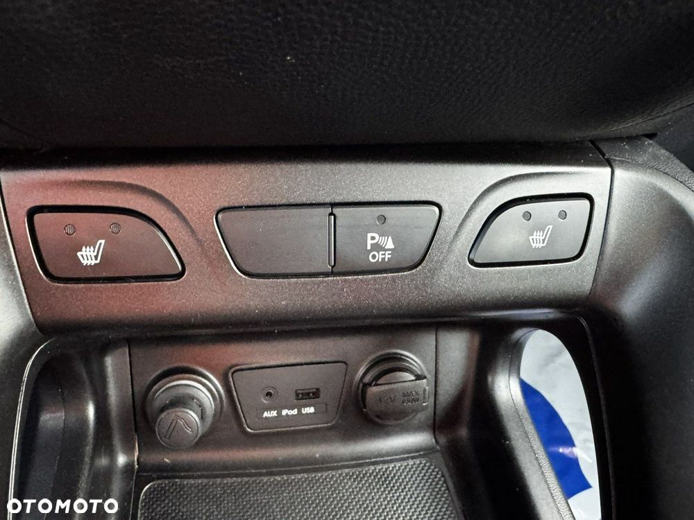 Hyundai ix35 1.6 2WD blue Trend - 25