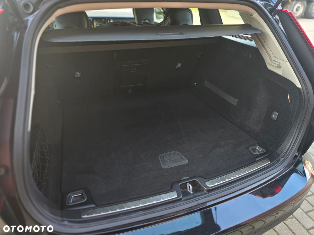 Volvo V60 D4 AWD Geartronic Momentum - 11