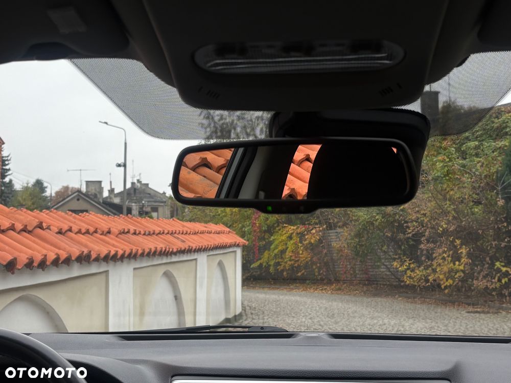 Nissan Qashqai 1.6 DIG-T N-Connecta - 23