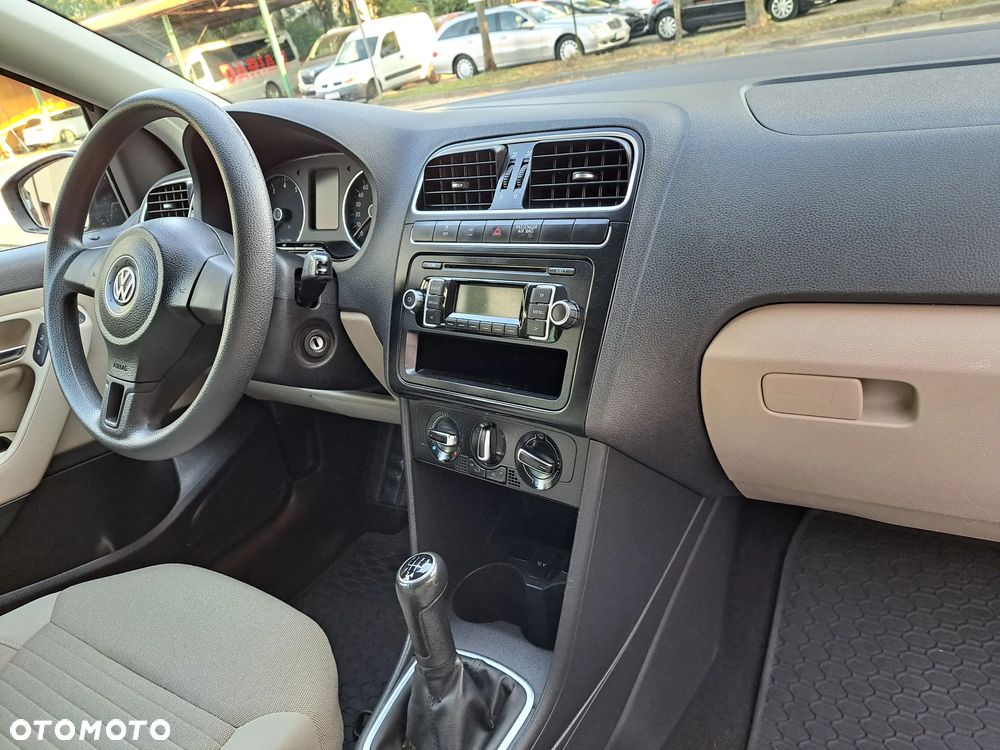 Volkswagen Polo 1.2 Comfortline - 17