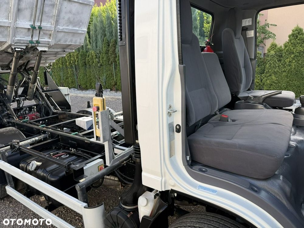 Isuzu P75 - 15