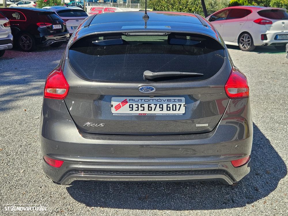 Ford Focus 1.0 EcoBoost ST-Line - 8