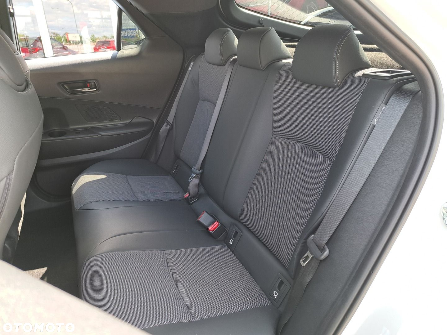 Toyota C-HR 1.8 Hybrid Executive - 17