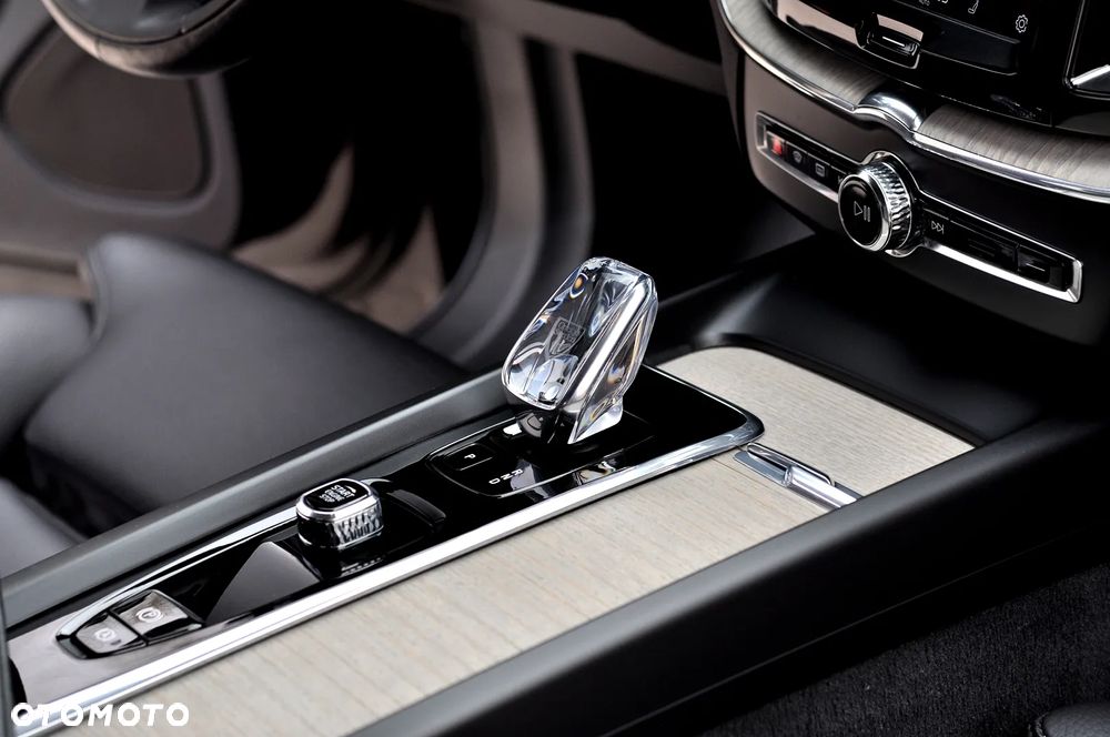 Volvo XC 60 B4 D AWD Geartronic Inscription - 18