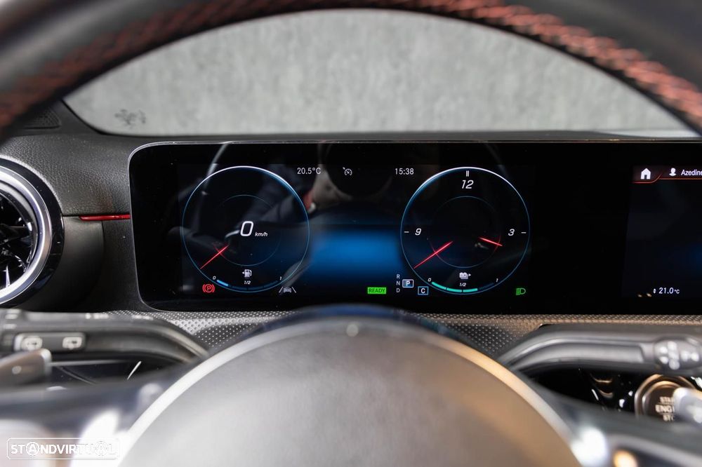 Mercedes-Benz A 250 e 8G-DCT AMG Line - 41