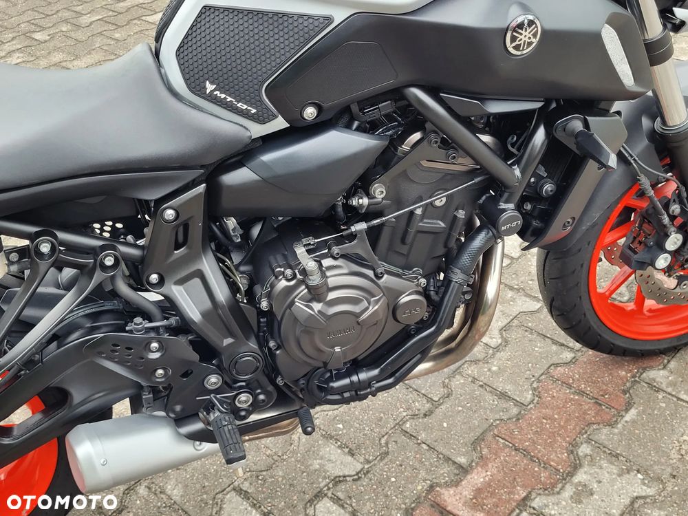 Yamaha MT - 19