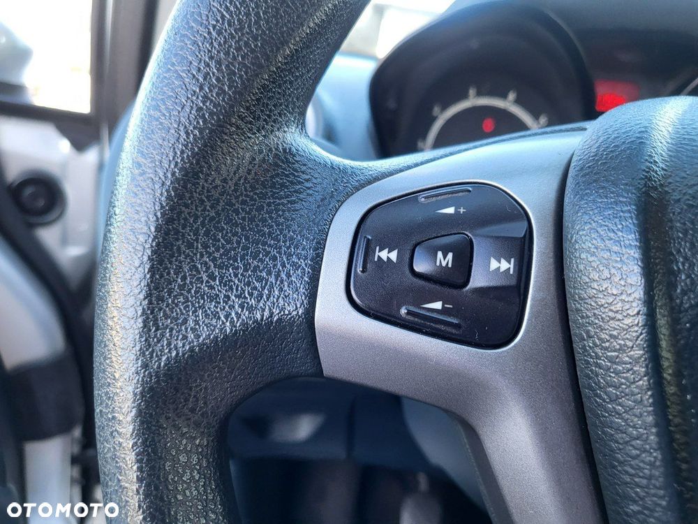 Ford Fiesta - 23