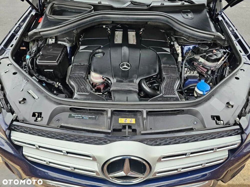 Mercedes-Benz GLS - 15