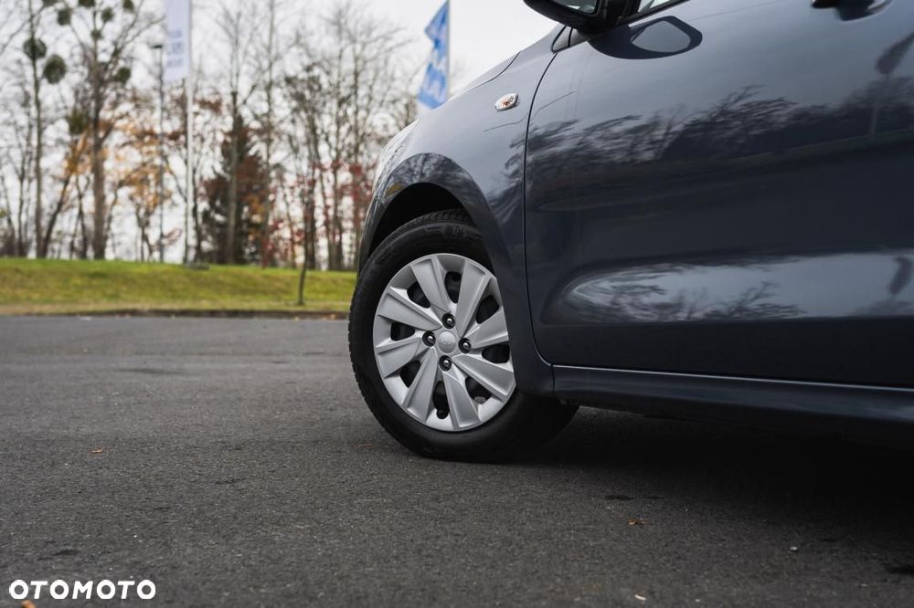 Kia Rio - 10